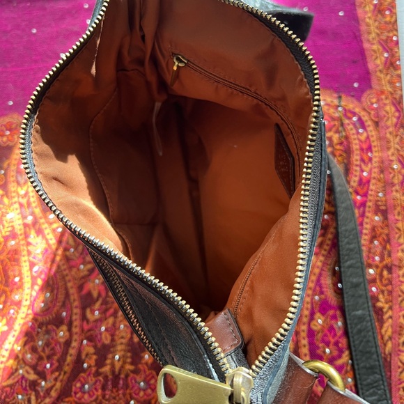 Fossil Black Leather Crossbody Bag with Brass Accents - Picture 10 of 11